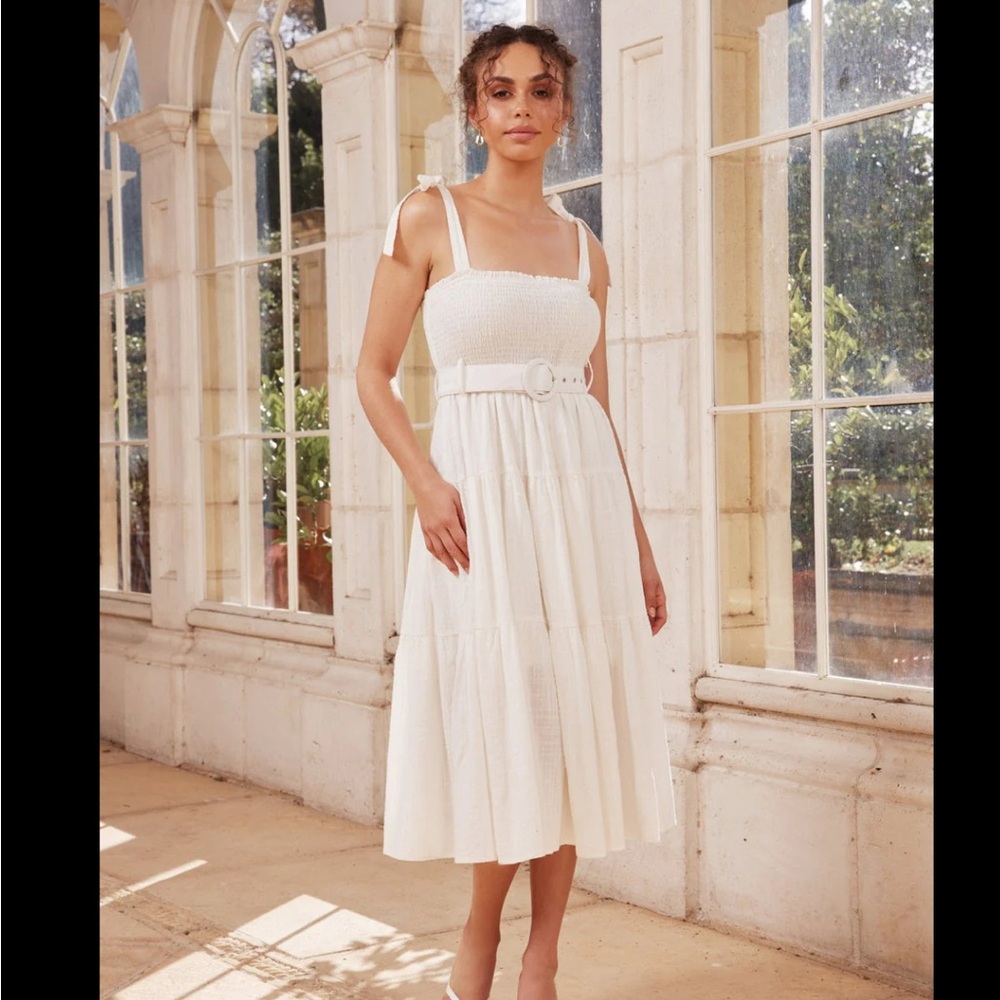 Chic Cream Midi Dress with Belt